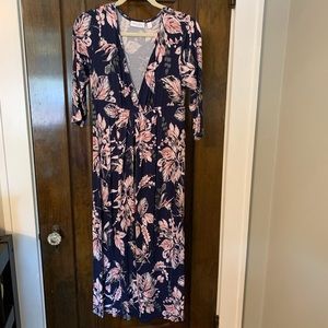 Maxi maternity dress